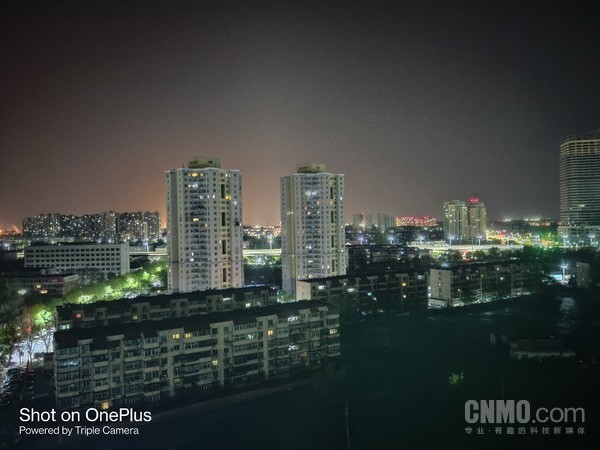 一加8体验评测:始于性能 陷于颜值 忠于手感 一加8体验评测:始于性能 陷于颜值 忠于手感