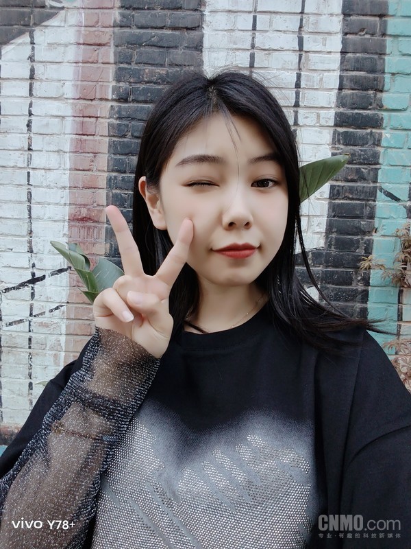 由vivo Y78+拍摄 vivo Y78+评测:承载宋瓷美学 为设计注入文化底色