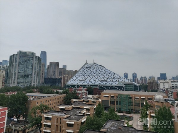 未开启广角 会“杂技”的三星Galaxy A80评测:自拍也需要仪式感