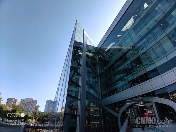 联想Z6 Pro 5G版:极限价格突破桎梏 加速5G手机普及 联想Z6 Pro 5G版:极限价格突破桎梏 加速5G手机普及