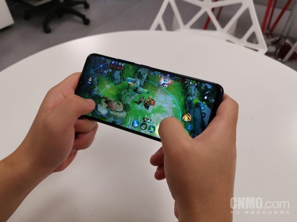 《王者荣耀》 vivo U3超大电池让电量焦虑成为过去时 游戏更持久
