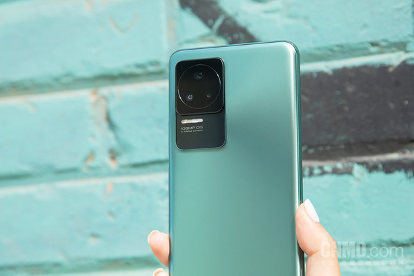 Redmi K50 Pro采用后置三摄,主摄采用一亿像素镜头 Redmi K50 Pro评测:天玑9000加持 满足你的全部期待