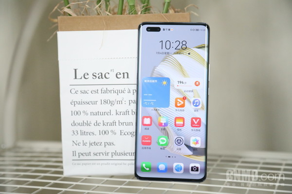 华为nova10 Pro:两颗镜头多重玩法 重构前置影像体验 华为nova10 Pro:两颗镜头多重玩法 重构前置影像体验