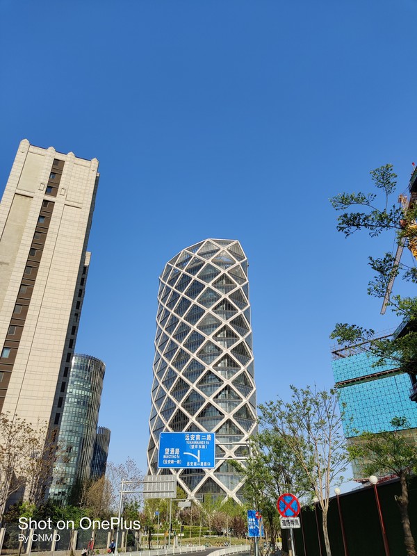 一加8 Pro样张(1X) 一加8 Pro评测:打磨“屏幕机皇”的道路上 只此“一加”